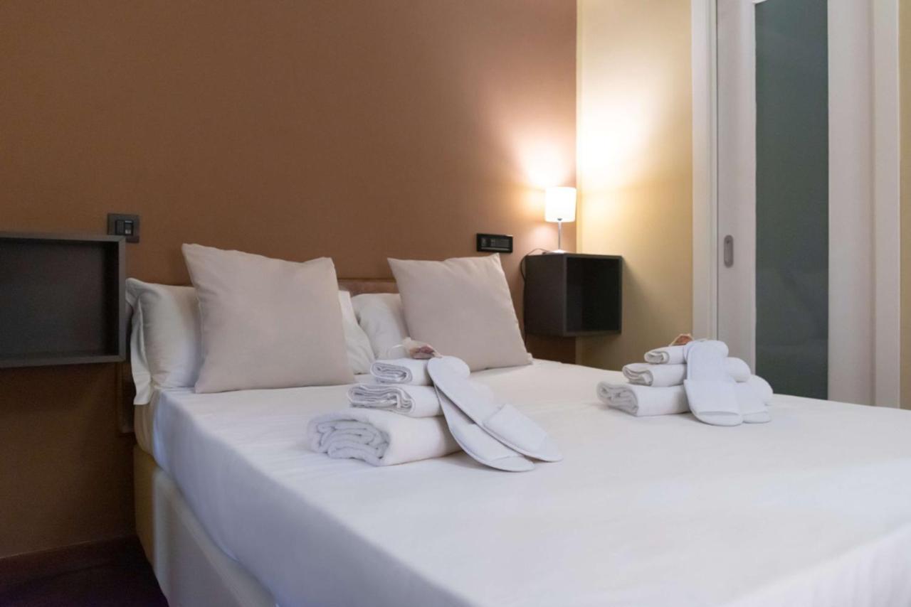 Hotel Suite Ares Naples Exterior photo